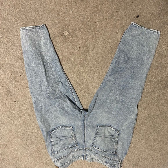 American eagle light wash denim jeans - Picture 2 of 2